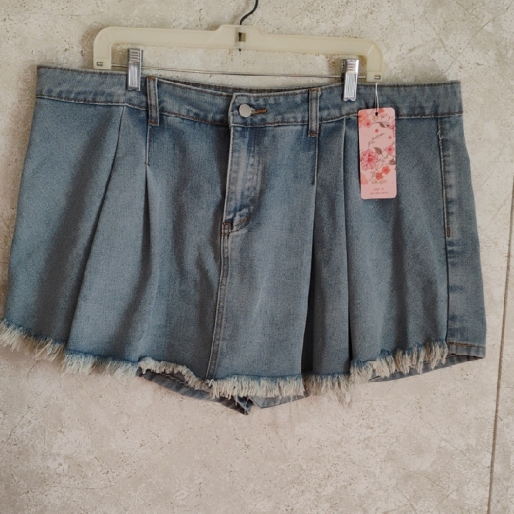 SHEIN Blue Frayed Hem Jean Shorts, Size 3XL